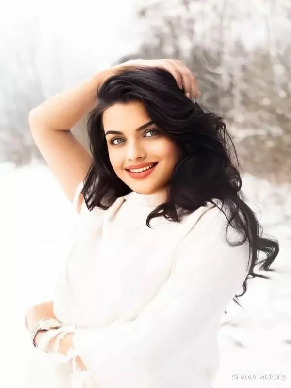 Vera Profile image 1