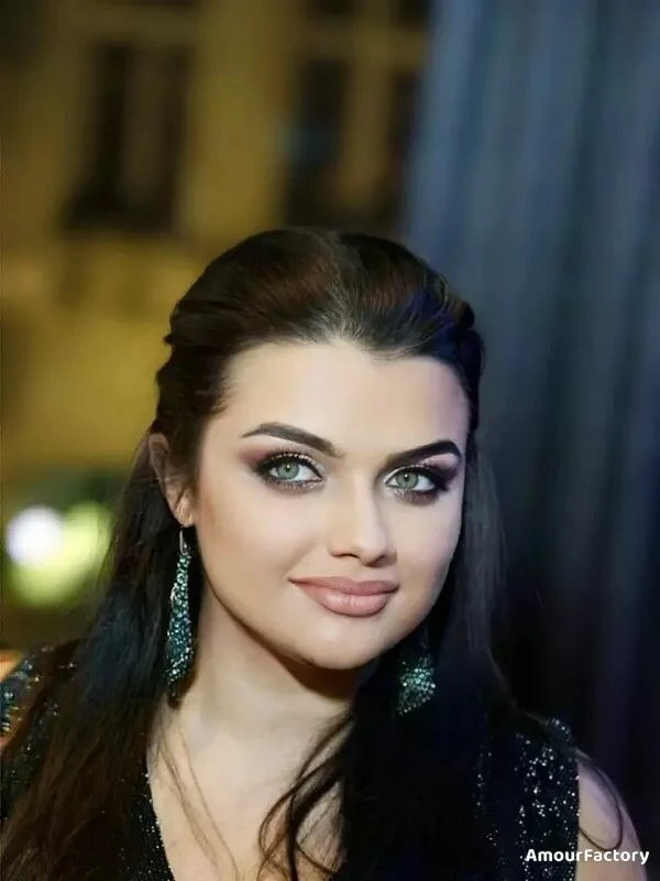Vera Profile image 3