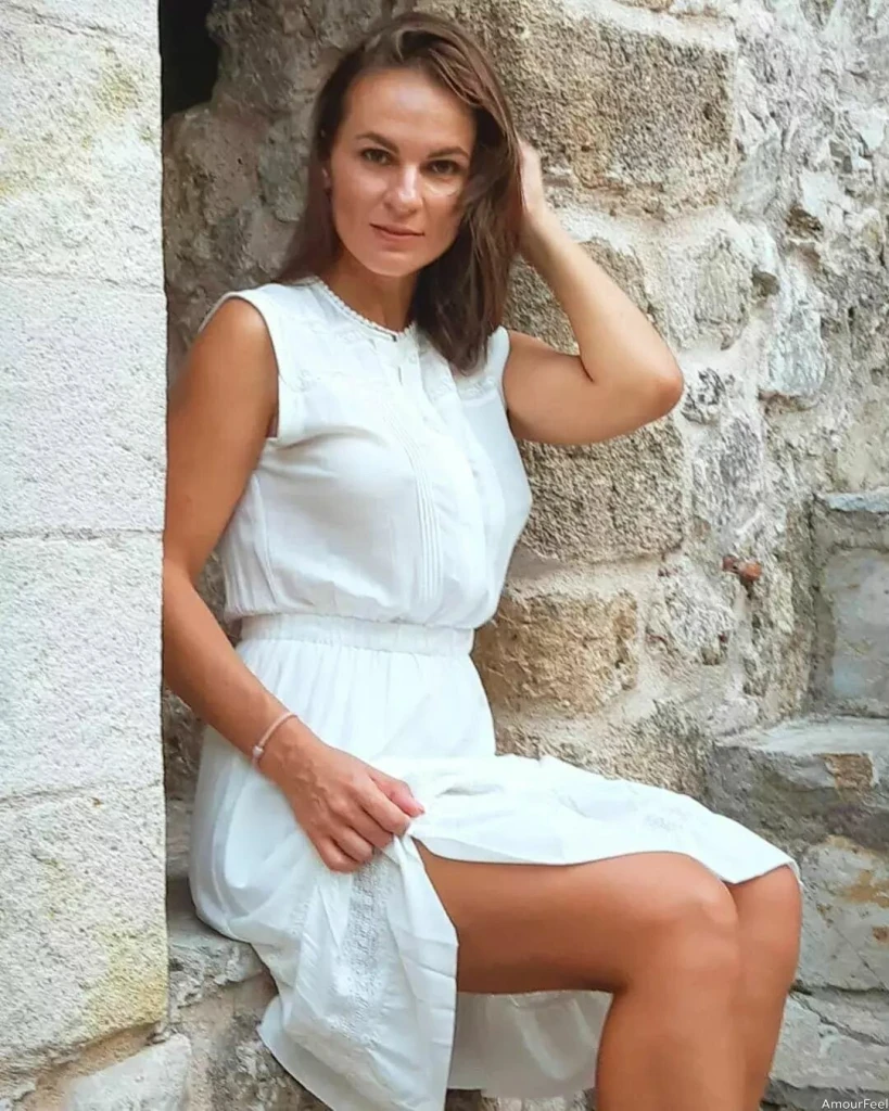 Dariia Profile image 2