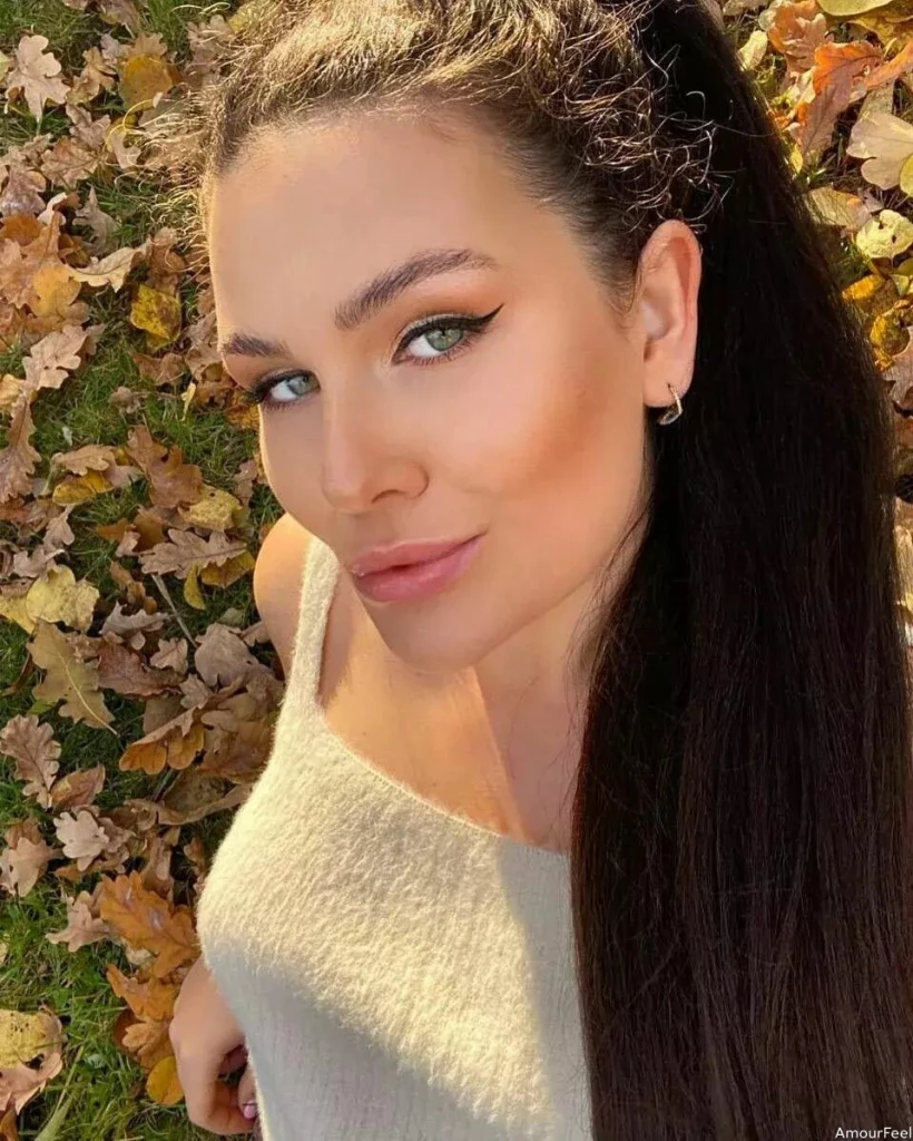 Victoria Profile image 1