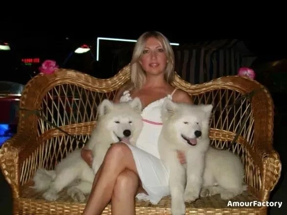 Yuliia Profile image 2