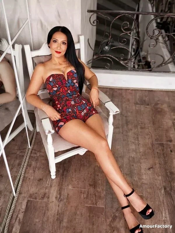 Dariia Profile image 2