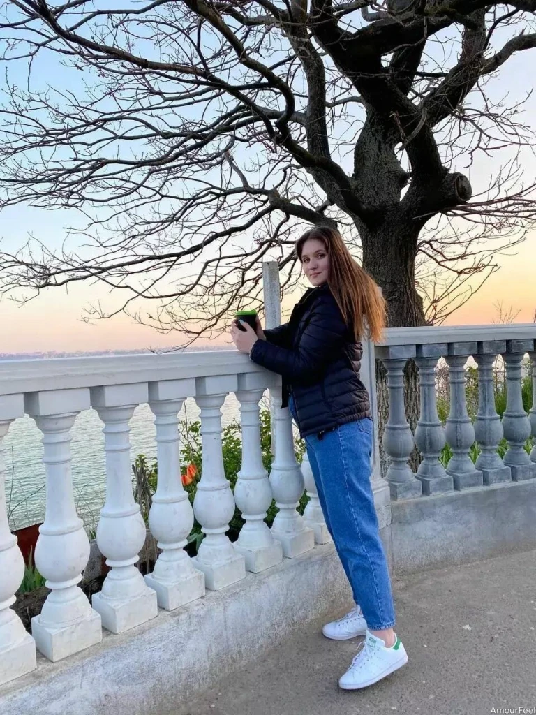Svitlana Profile image 2