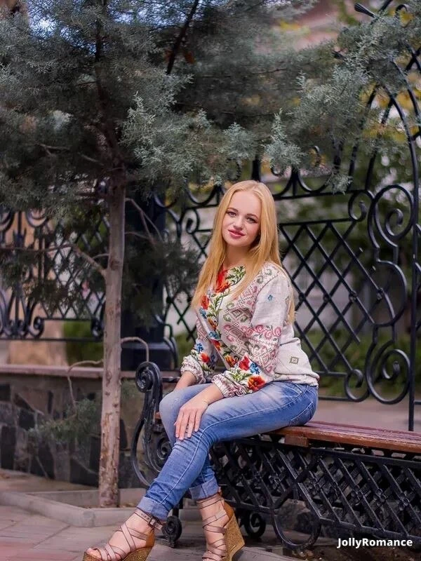 Ekaterina Profile image 3