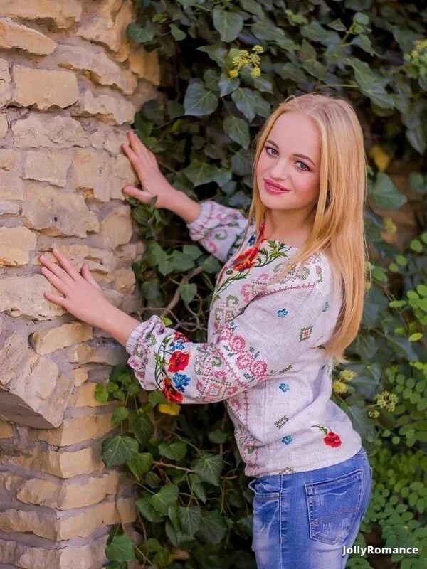Ekaterina Profile image 1
