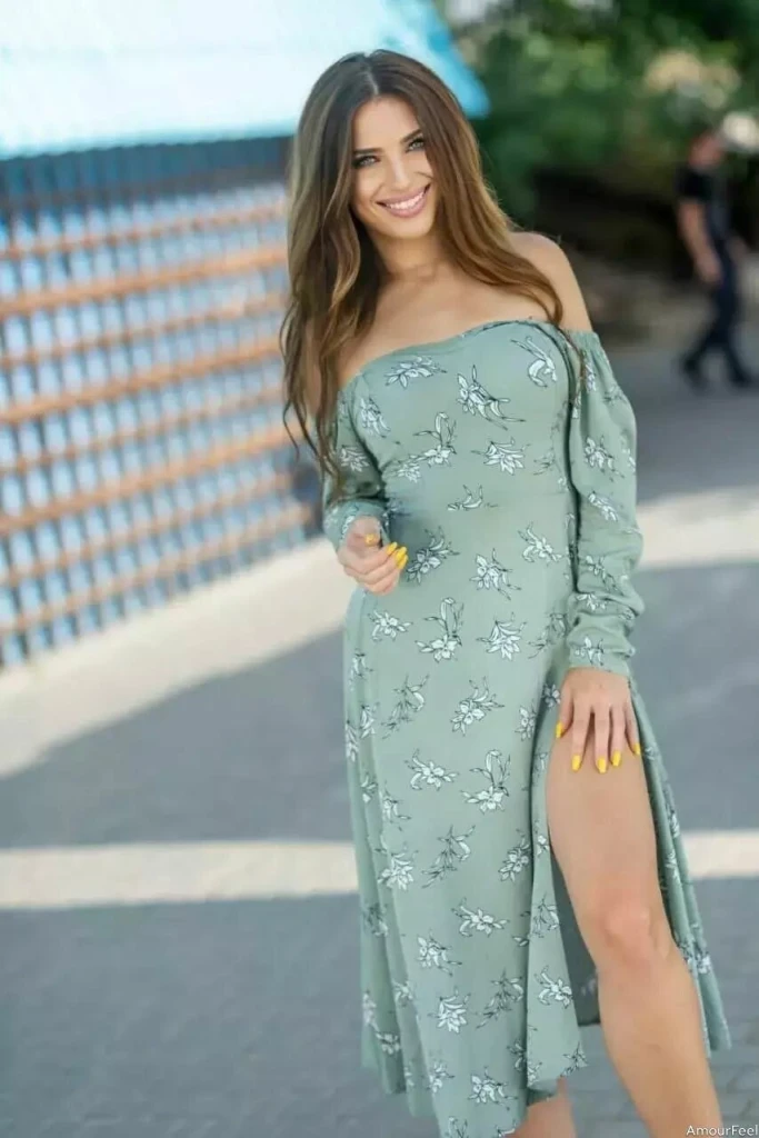 Yulia Profile image 4