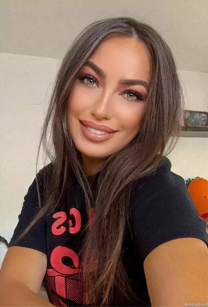 Lilia Profile image 1