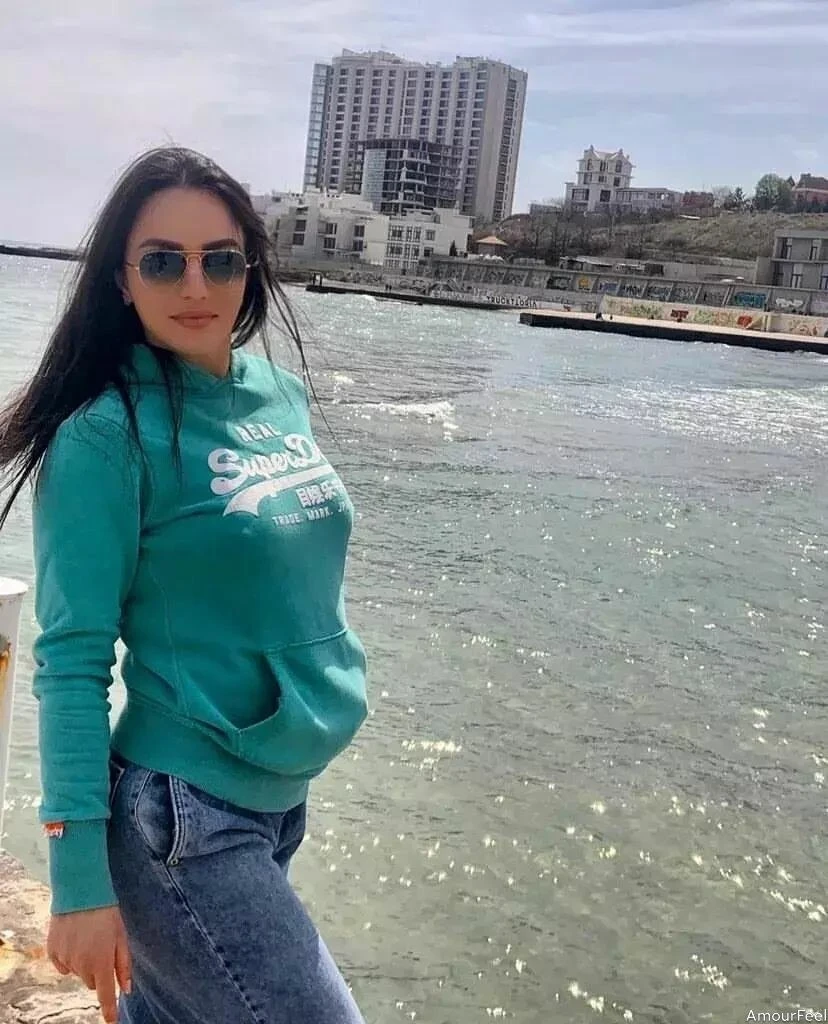 Lilia Profile image 4