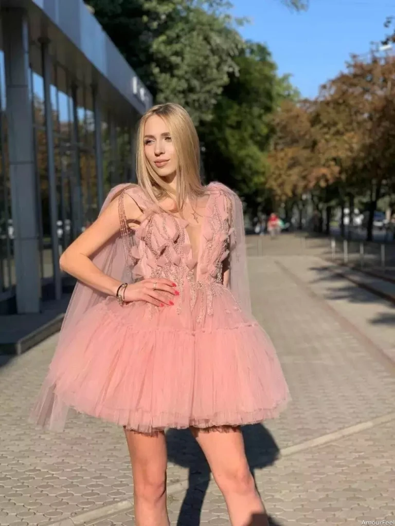 Olena Profile image 3