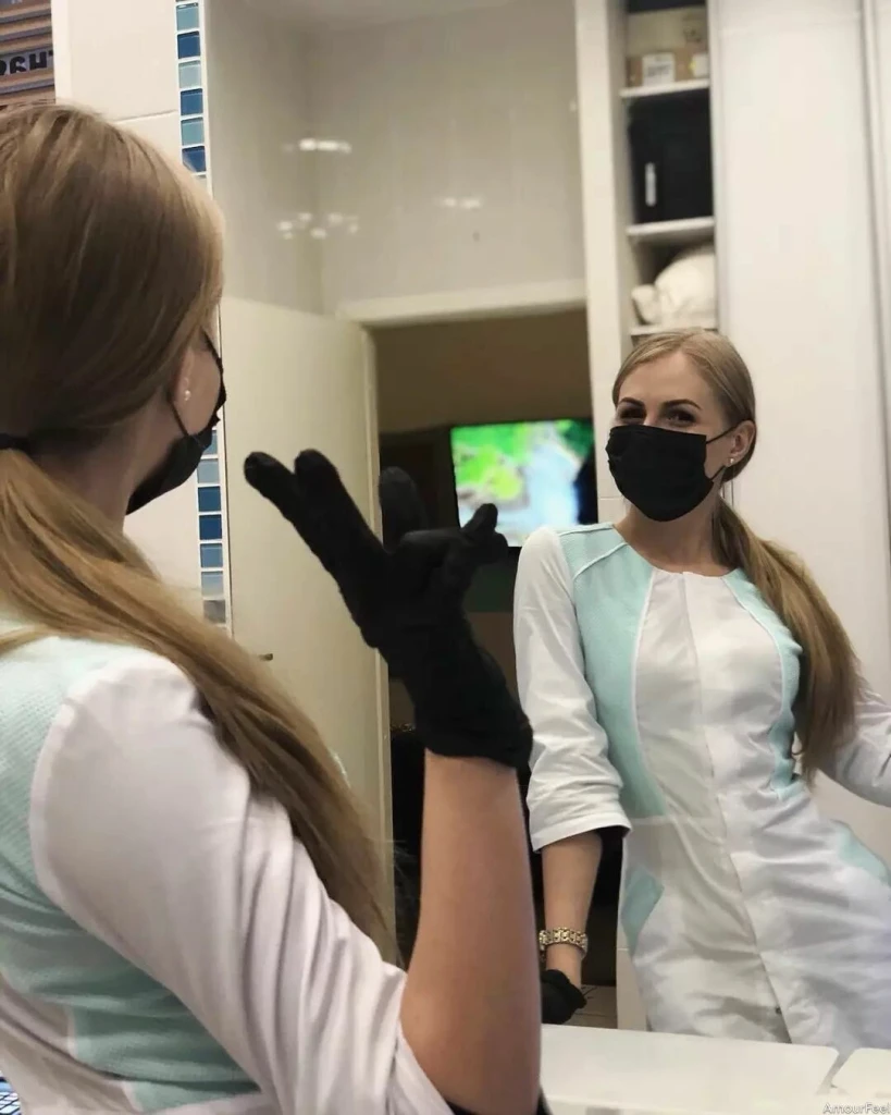 Elena Profile image 4