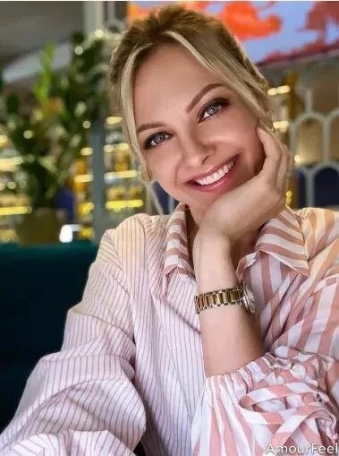 Alina Profile image 2