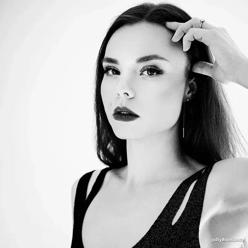 Olga Profile image 1