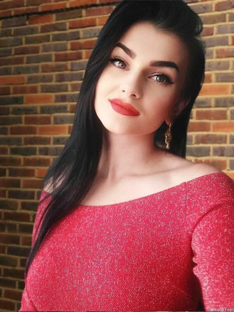 Veronika Profile image 3