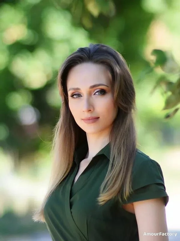 Alena Profile image 4