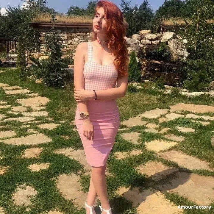 Valeria Profile image 4