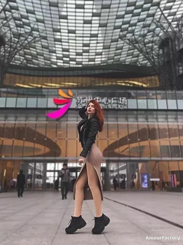 Valeria Profile image 1