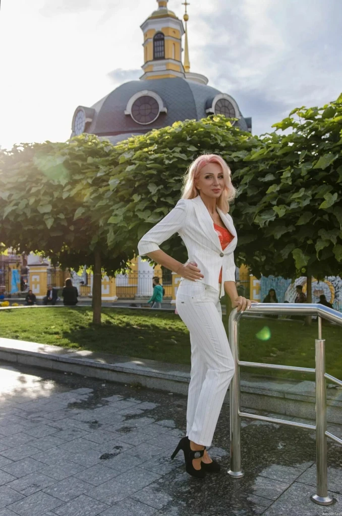 Alyona Profile image 4