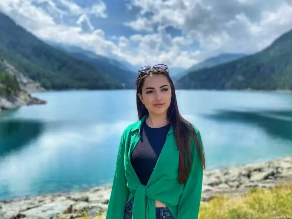 Elizaveta Profile image 1