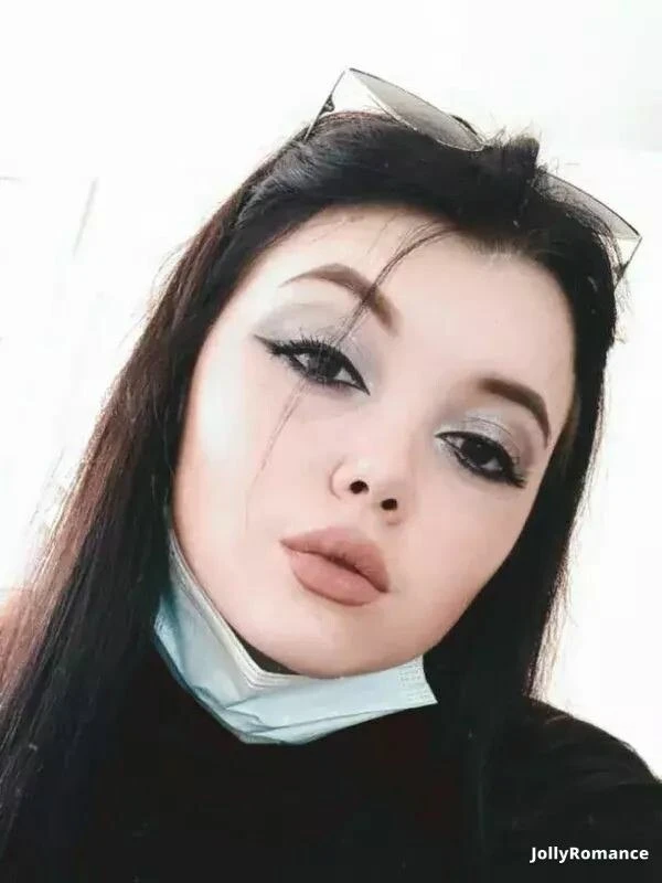 Maria Profile image 1