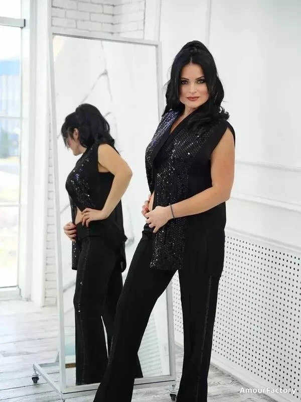 Alexandra Profile image 4