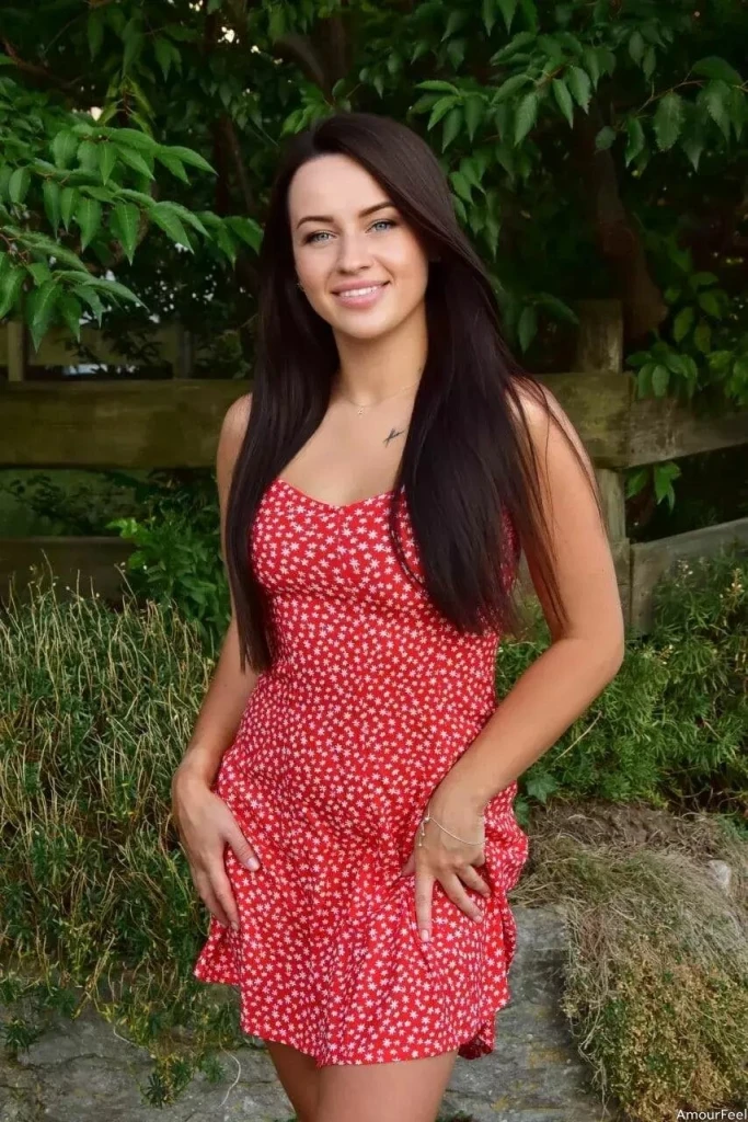 Victoria Profile image 2