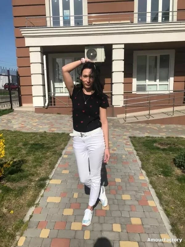 Valeria Profile image 3