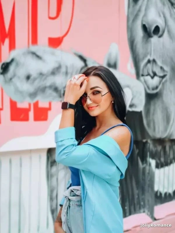 Tatiana Profile image 4